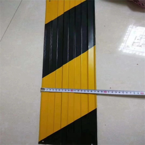 建筑踢脚板 楼层隔离带 红白铁皮外架 手脚架踢脚线镀锌分色警示带
