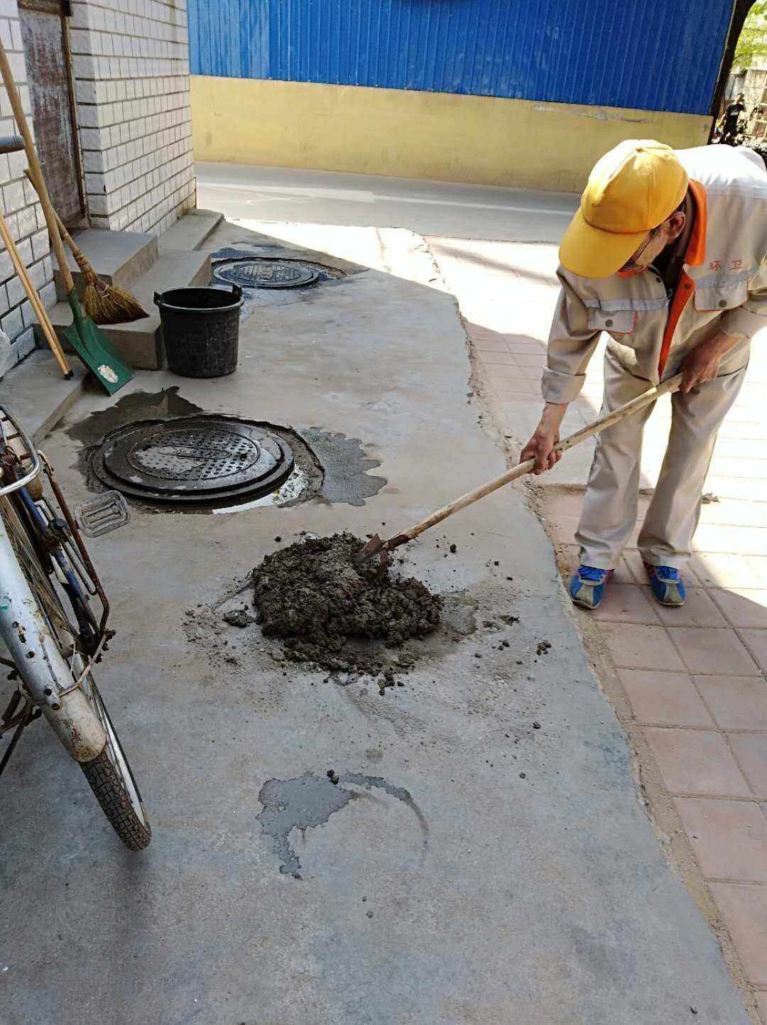 固城窨井加固速凝井盖修补料 初凝时间快 2小时通车