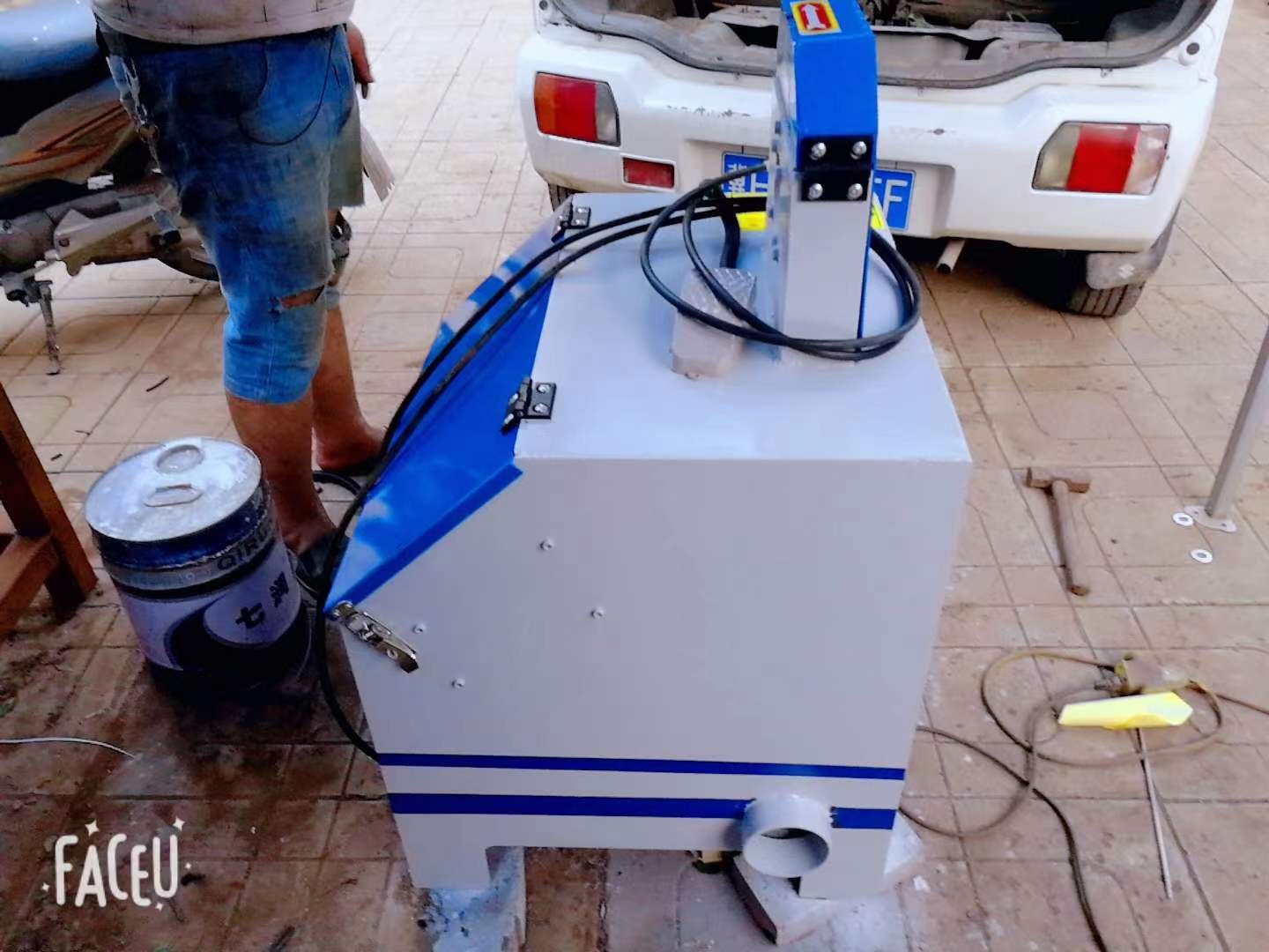 油缸钢管不锈钢管抛光除锈机设备方管弯管可定制找久邦机械