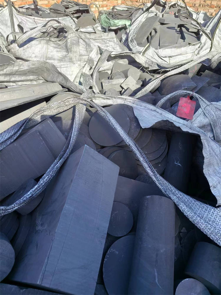 石墨高纯块，高纯石墨边角料，废旧高纯石墨 支持定制各种直径长度 正运