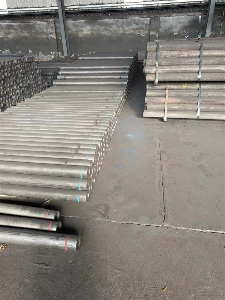 超高功率石墨电极-型号100,200,250,300,350 电阻率低 低消耗 高密度 定制加工