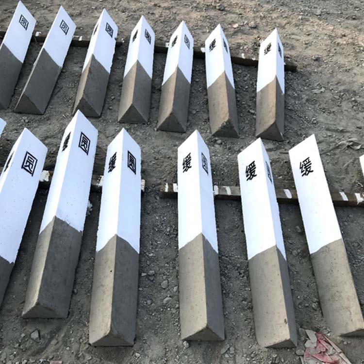 圆曲线及缓和曲线始终点标 高速公路柱式轮廓标 昌育麒