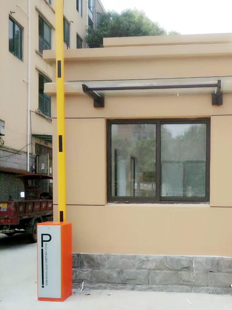 车牌识别道闸一体机小区门禁自动升降杆停车场道闸杆智能收费系统