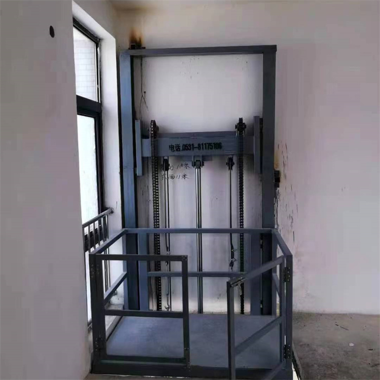 崇高升降机械 升降货梯 品质保证