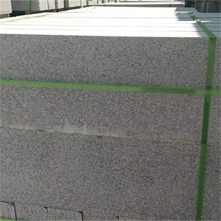 路沿石 道路地铺板 芝麻灰路侧石 花岗岩芝麻黑路缘石