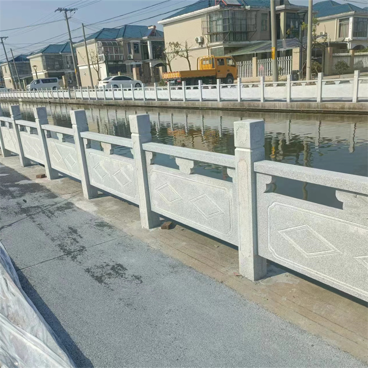 桥栏杆 护城河安装花岗岩桥栏板 大理石护栏雕刻