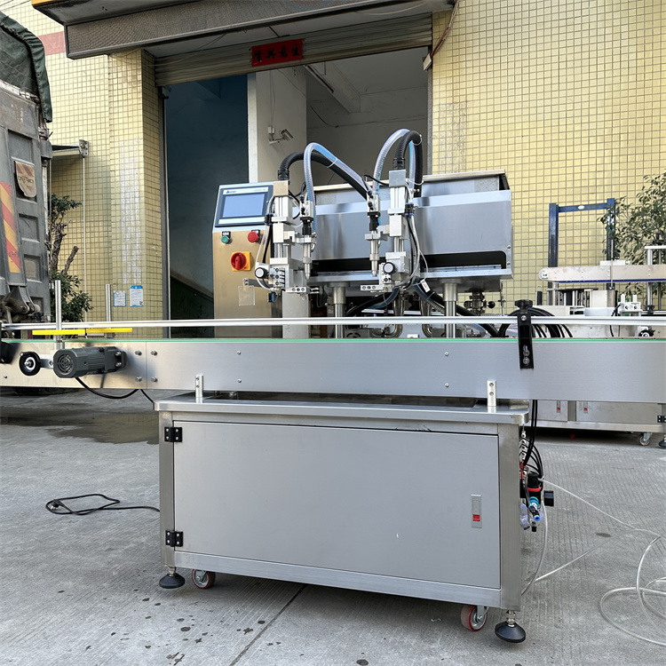 双头跟随灌装机 精选厂家