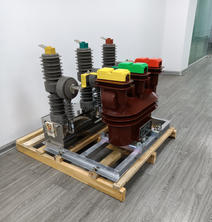 柱上分界开关户外高压真空断路器ZW32-12F/630