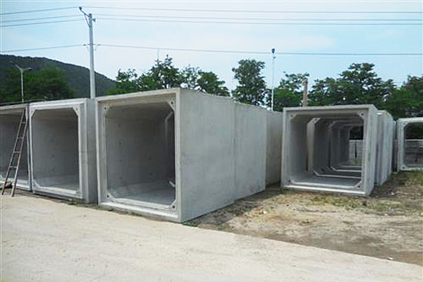 箱涵模具 混凝土预制箱涵制作 综合管廊工程使用
