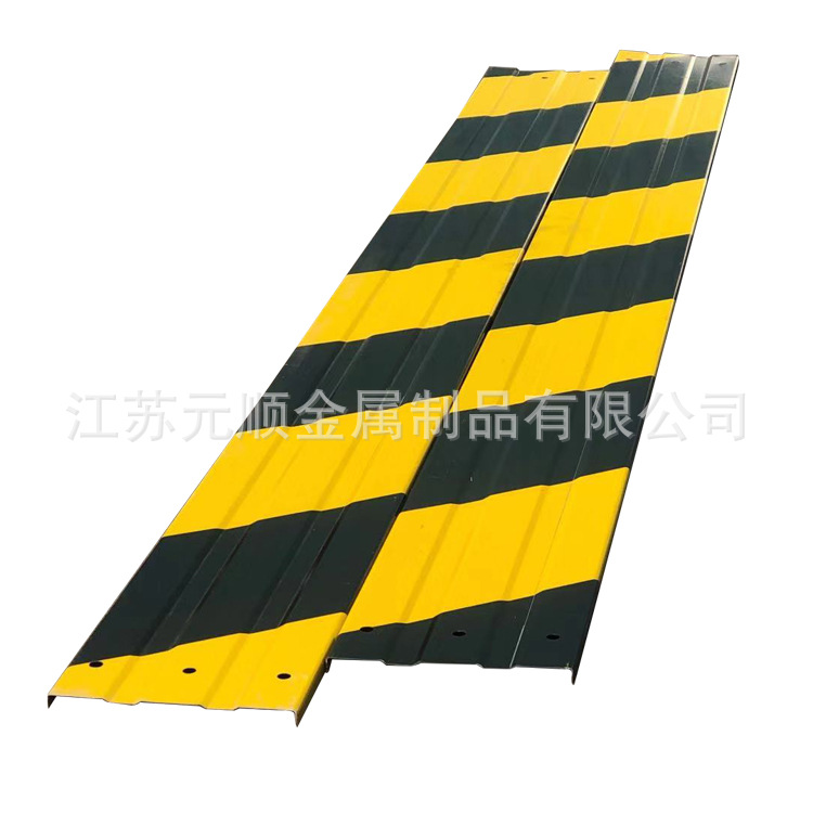 安全隔离带踢脚板 楼层镀锌铁皮挡脚板踢脚线 建筑工地警示带