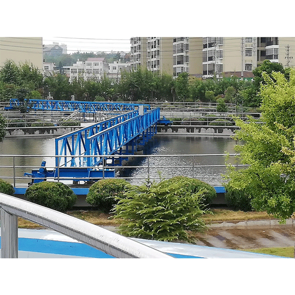 ZBGN型周边传动桥式刮泥机用于污水处理厂圆形沉淀池